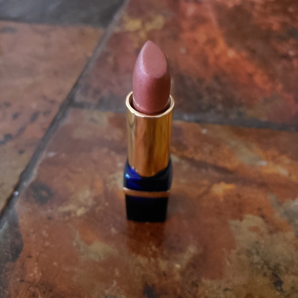 Estee Lauder Lipstick
